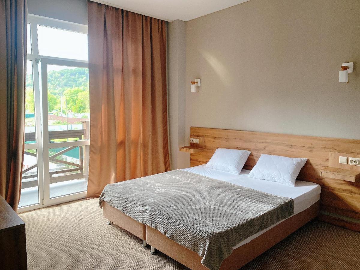 Gloriya Hotel Lidzava Eksteriør billede